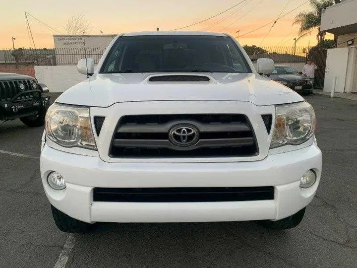 WHITE, 2010 TOYOTA TACOMA DOUBLE CAB Image 9