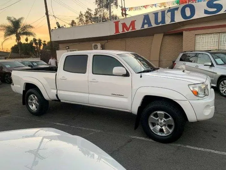 WHITE, 2010 TOYOTA TACOMA DOUBLE CAB Image 16