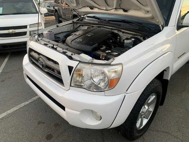 WHITE, 2010 TOYOTA TACOMA DOUBLE CAB Image 37