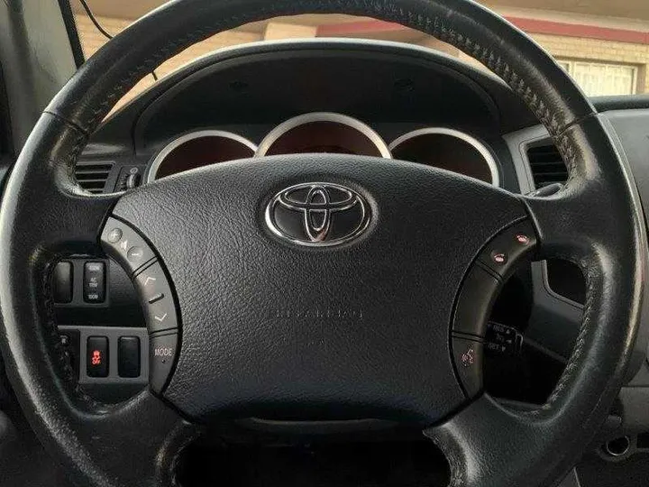 WHITE, 2010 TOYOTA TACOMA DOUBLE CAB Image 108