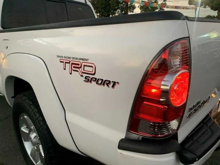 WHITE, 2010 TOYOTA TACOMA DOUBLE CAB Image 115