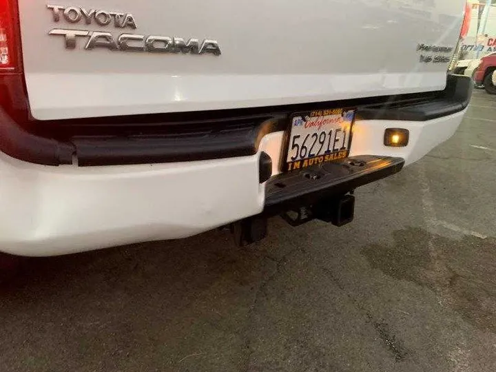 WHITE, 2010 TOYOTA TACOMA DOUBLE CAB Image 116