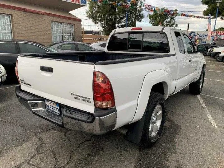 WHITE, 2007 TOYOTA TACOMA ACCESS CAB Image 28