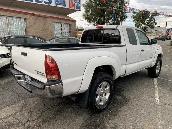 WHITE, 2007 TOYOTA TACOMA ACCESS CAB Image 31