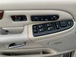 WHITE, 2004 CADILLAC ESCALADE Thumnail Image 69