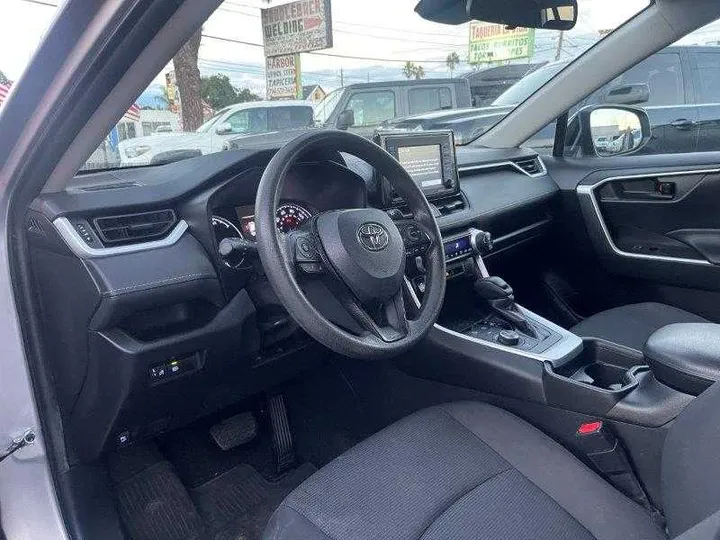 SILVER, 2021 TOYOTA RAV4 HYBRID Image 85