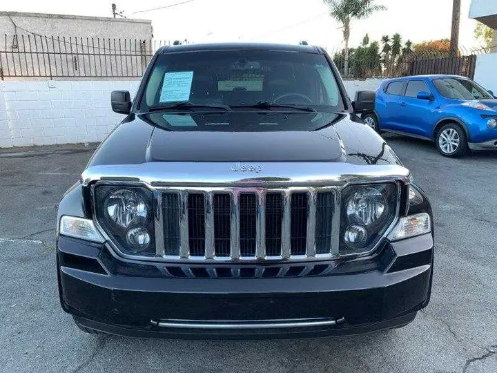 BLACK, 2012 JEEP LIBERTY Image 10