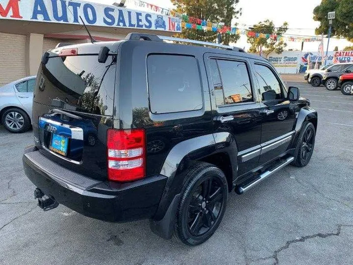 BLACK, 2012 JEEP LIBERTY Image 36