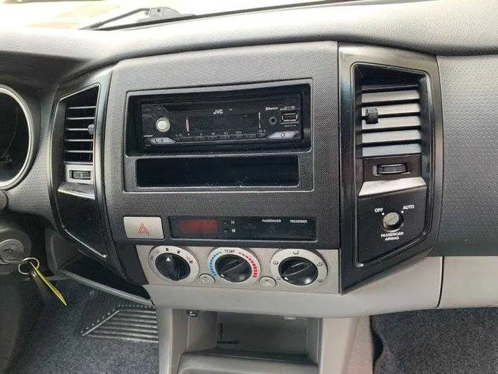 WHITE, 2007 TOYOTA TACOMA ACCESS CAB Image 137