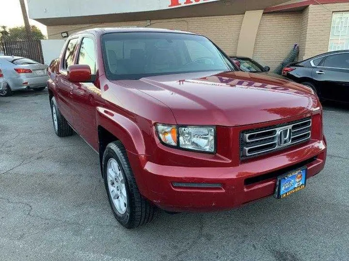 RED, 2006 HONDA RIDGELINE Image 2