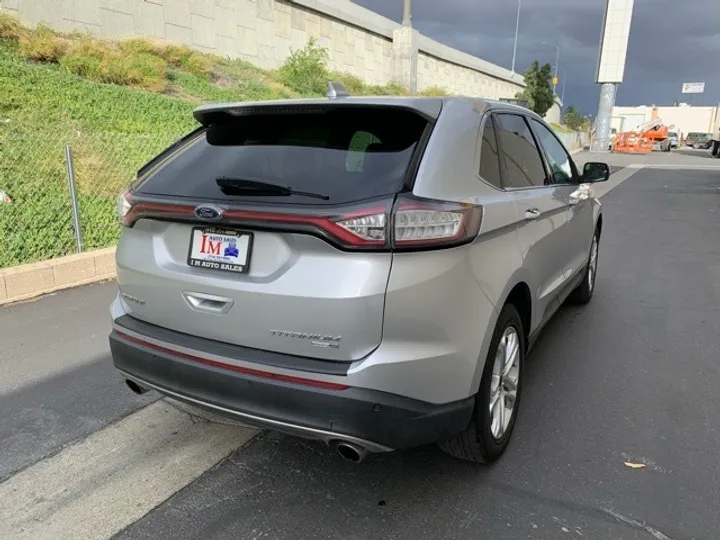 SILVER, 2015 FORD EDGE Image 27