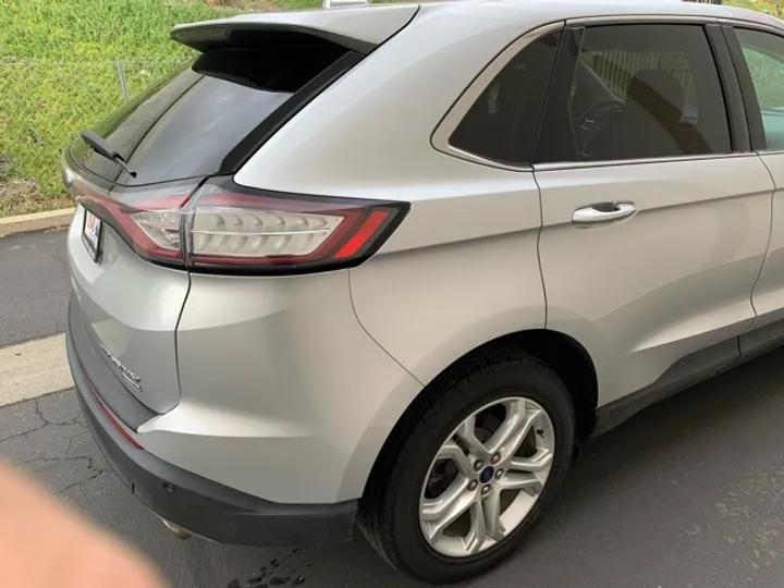 SILVER, 2015 FORD EDGE Image 50