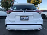 WHITE, 2021 NISSAN KICKS Thumnail Image 29