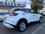 WHITE, 2021 NISSAN KICKS Thumnail Image 35