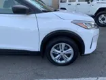 WHITE, 2021 NISSAN KICKS Thumnail Image 53