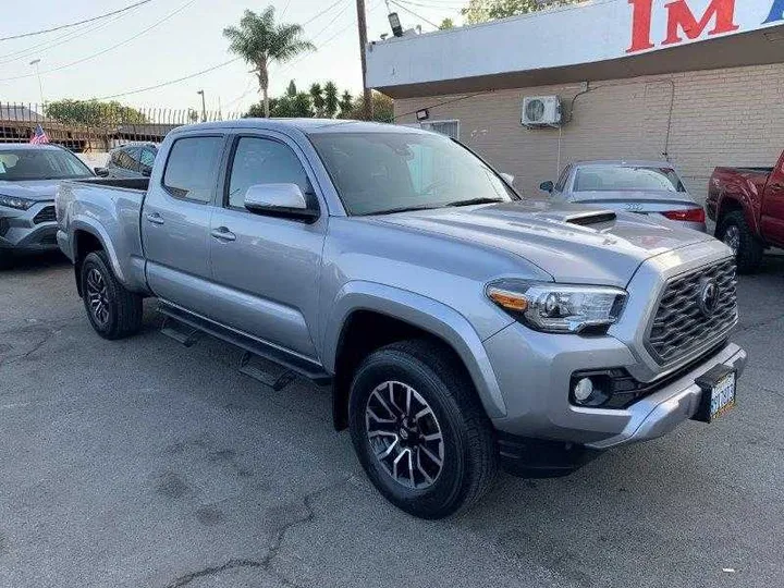 SILVER, 2021 TOYOTA TACOMA DOUBLE CAB Image 6