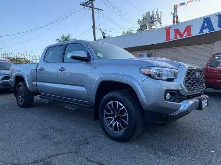 SILVER, 2021 TOYOTA TACOMA DOUBLE CAB Image 8