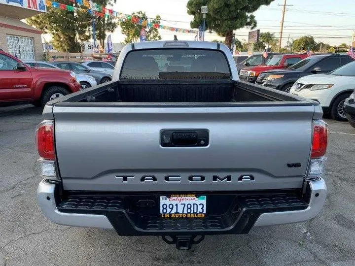 SILVER, 2021 TOYOTA TACOMA DOUBLE CAB Image 34