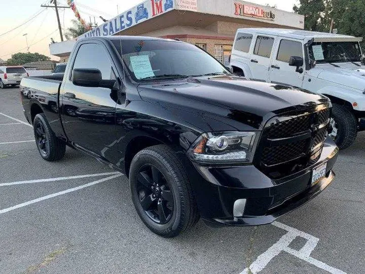 BLACK, 2014 RAM 1500 REG CAB Image 2