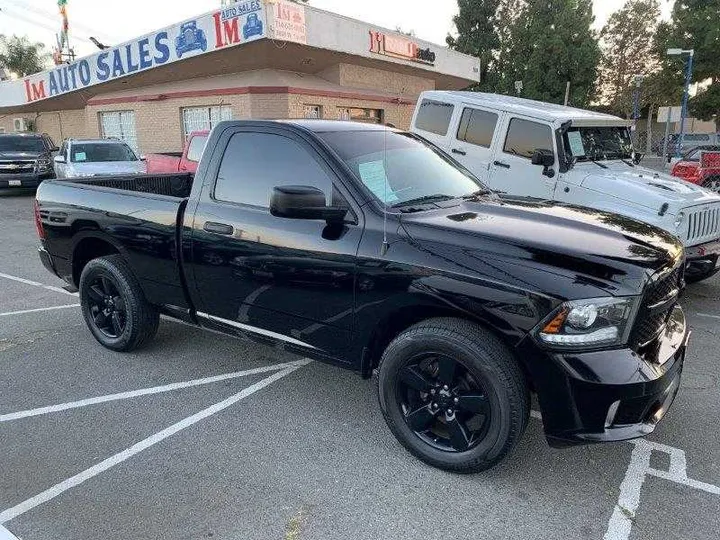 BLACK, 2014 RAM 1500 REG CAB Image 4