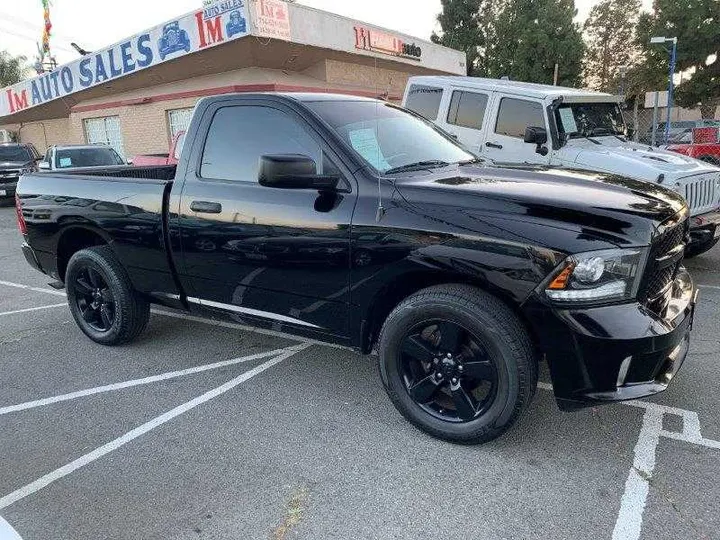 BLACK, 2014 RAM 1500 REG CAB Image 5