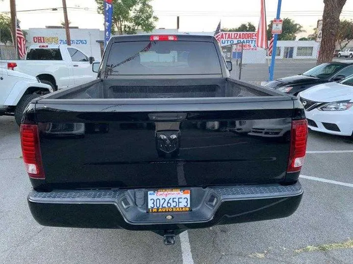 BLACK, 2014 RAM 1500 REG CAB Image 30