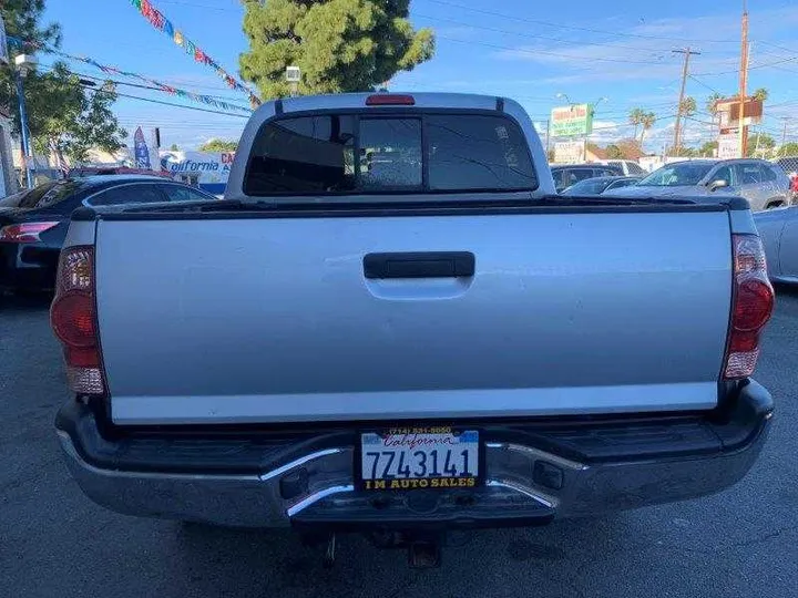 SILVER, 2006 TOYOTA TACOMA DOUBLE CAB Image 33