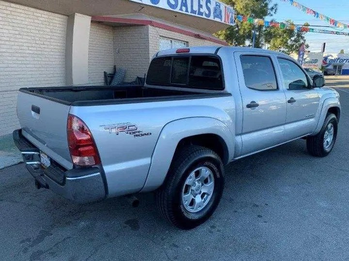 SILVER, 2006 TOYOTA TACOMA DOUBLE CAB Image 39