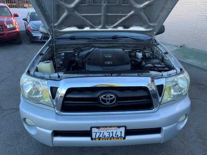 SILVER, 2006 TOYOTA TACOMA DOUBLE CAB Image 46