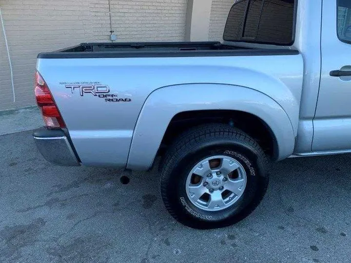 SILVER, 2006 TOYOTA TACOMA DOUBLE CAB Image 56