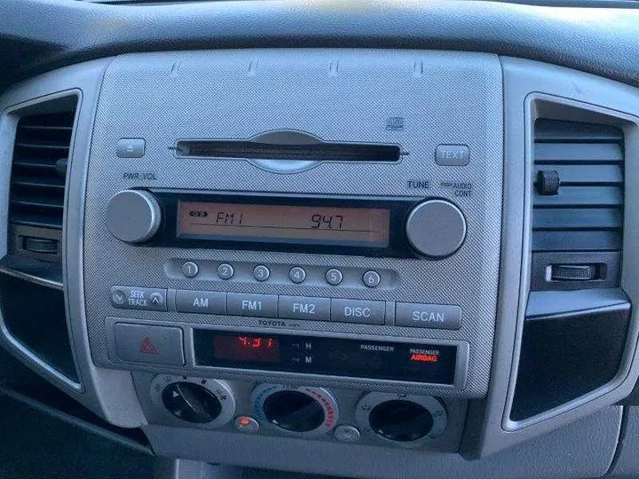 SILVER, 2006 TOYOTA TACOMA DOUBLE CAB Image 114