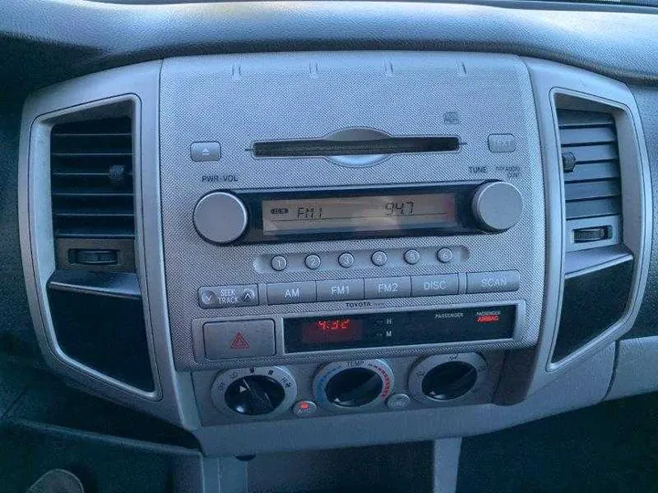 SILVER, 2006 TOYOTA TACOMA DOUBLE CAB Image 125