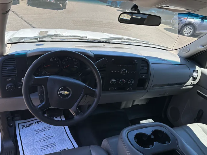 WHITE, 2013 CHEVROLET SILVERADO 1500 EXTENDED CAB Image 12