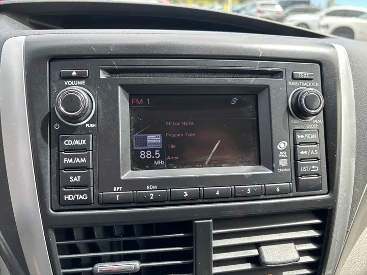 GRAY, 2013 SUBARU FORESTER Image 27