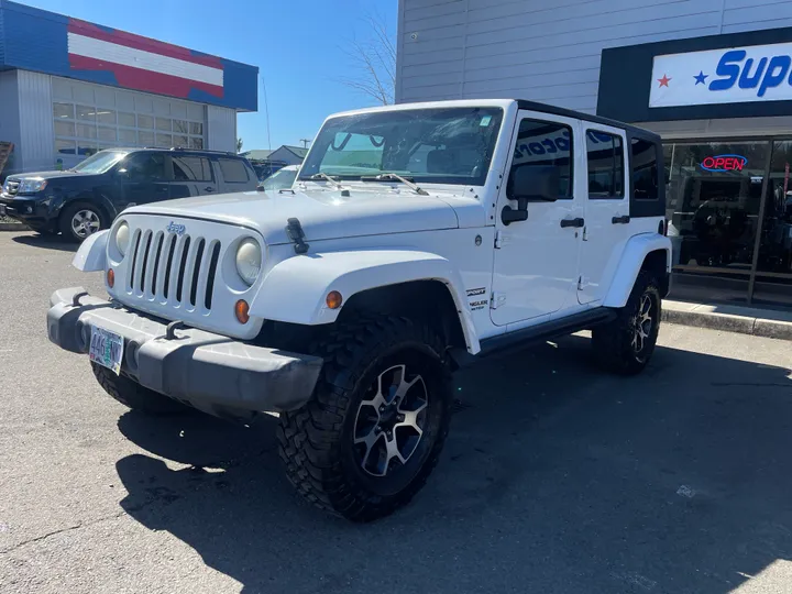 WHITE, 2011 JEEP WRANGLER Image 3