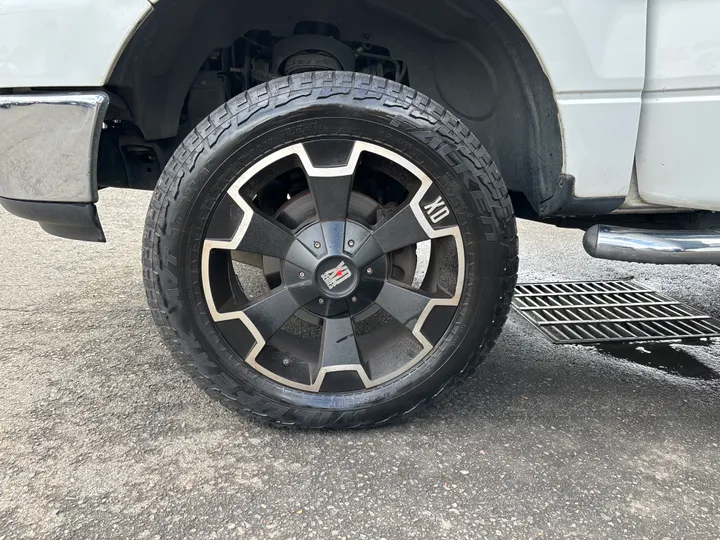 WHITE, 2005 FORD F150 SUPERCREW CAB Image 27