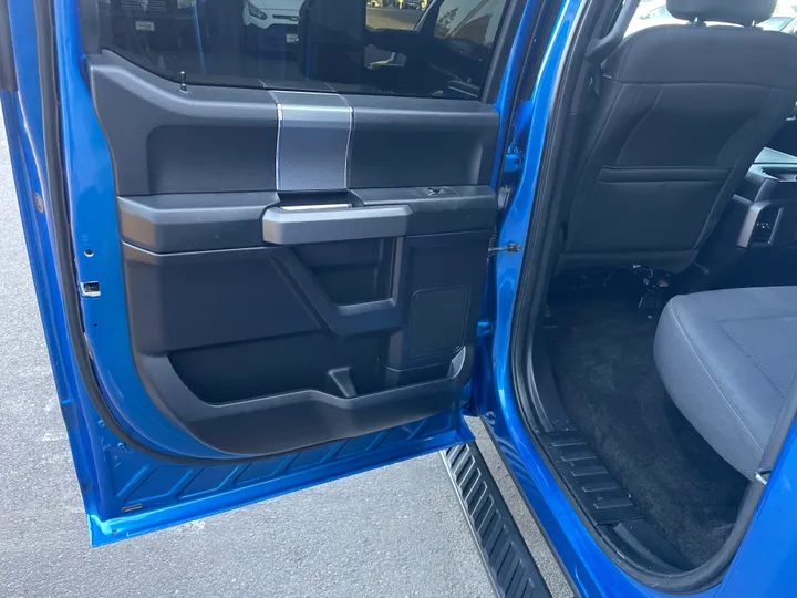 BLUE, 2016 FORD F150 SUPERCREW CAB Image 13