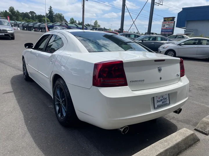 WHITE, 2006 DODGE CHARGER Image 5