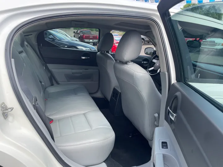 WHITE, 2006 DODGE CHARGER Image 17