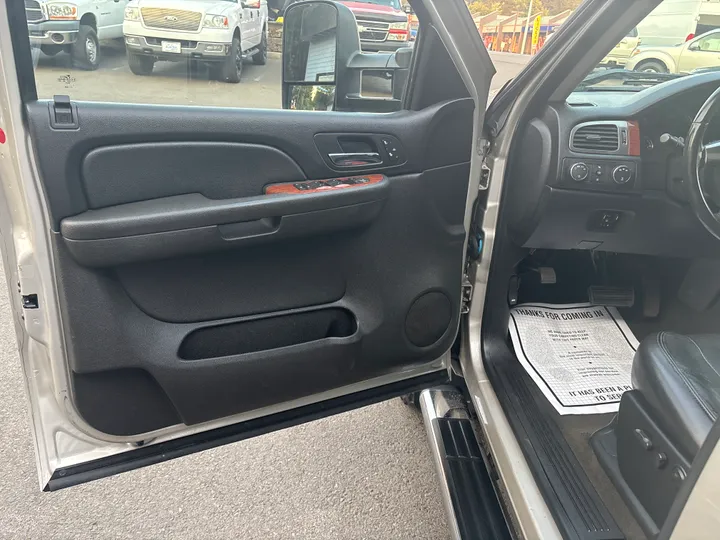 BEIGE, 2007 GMC SIERRA 2500 HD EXTENDED CAB Image 7