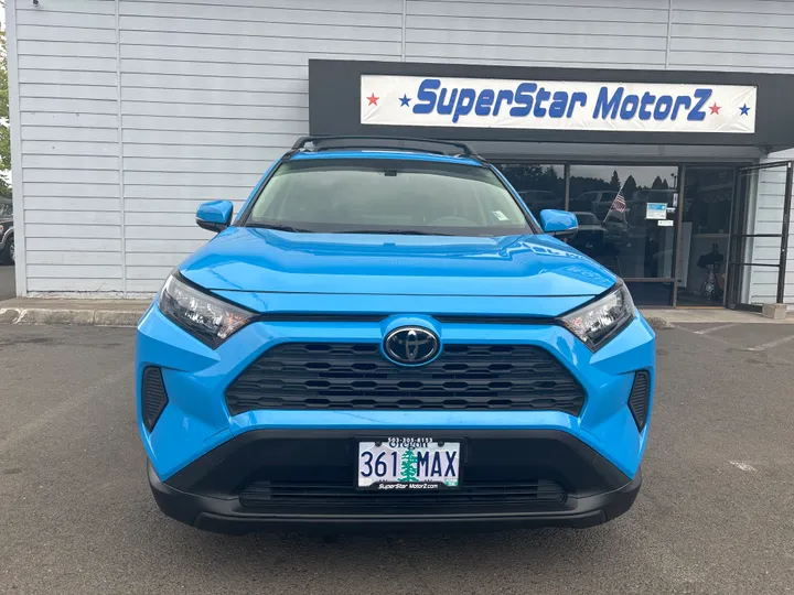 BLUE, 2020 TOYOTA RAV4 Image 2