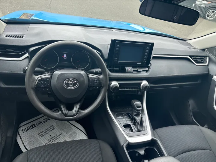 BLUE, 2020 TOYOTA RAV4 Image 14