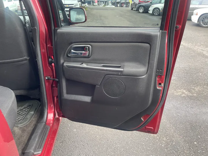 RED, 2010 CHEVROLET COLORADO CREW CAB Image 15