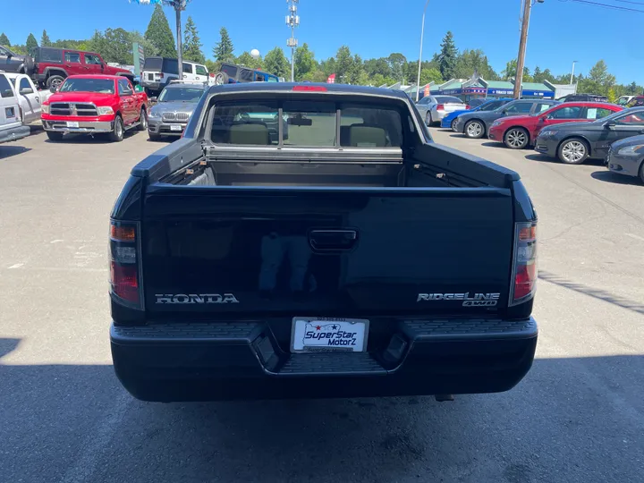 BLACK, 2006 HONDA RIDGELINE Image 6