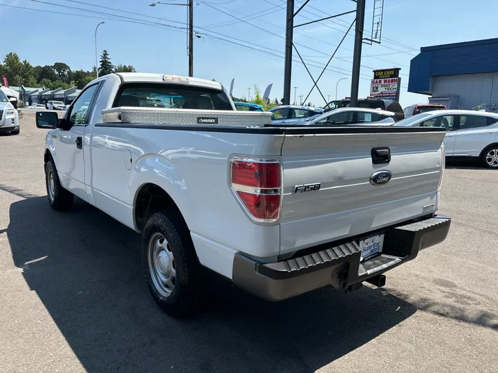 WHITE, 2011 FORD F150 REGULAR CAB Image 5