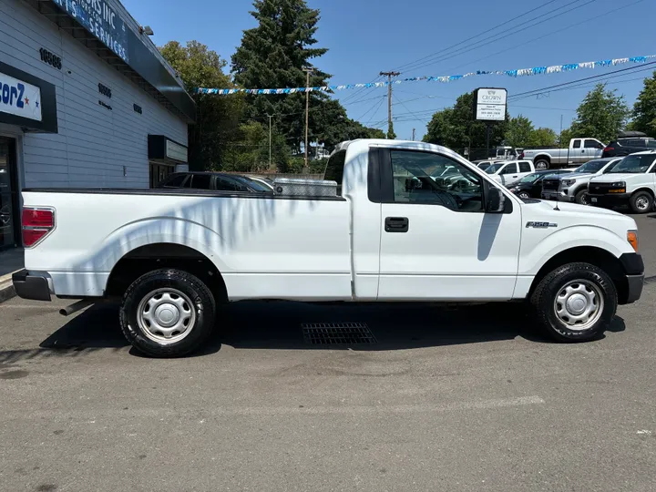 WHITE, 2011 FORD F150 REGULAR CAB Image 8