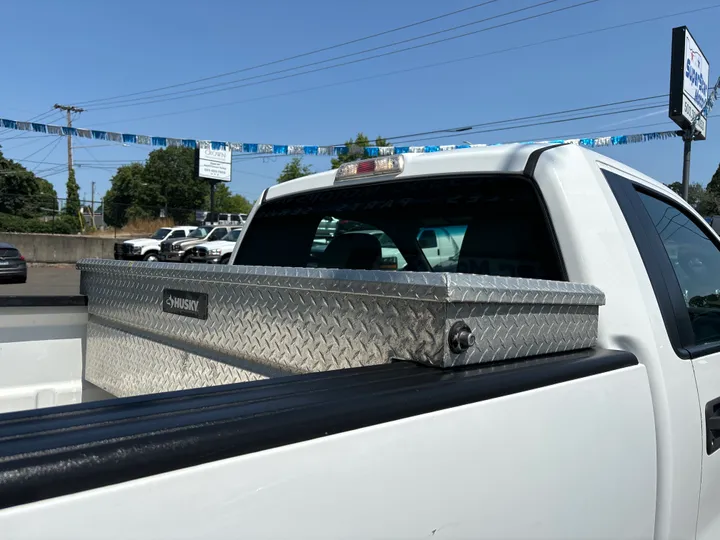 WHITE, 2011 FORD F150 REGULAR CAB Image 12