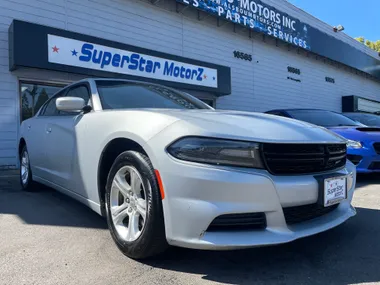 SILVER, 2019 DODGE CHARGER Image 14