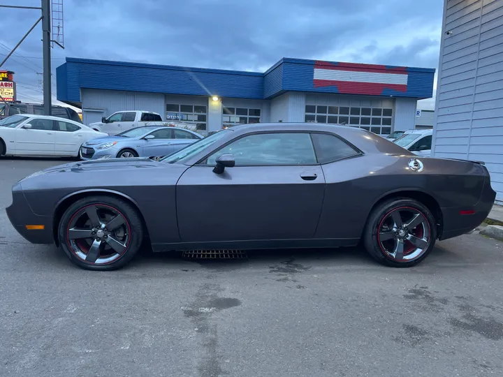 GRAY, 2015 DODGE CHALLENGER Image 4