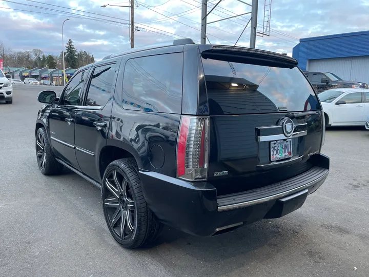 BLACK, 2012 CADILLAC ESCALADE Image 5